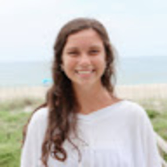 Meet your Posher, Emily - Picture 1 of 1